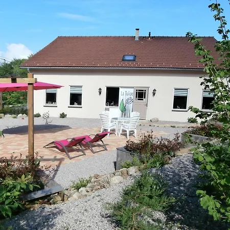 Chambres D'hotes La Tulipe Bed & Breakfast Champdray