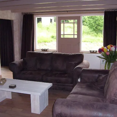 Chambres D'hotes La Tulipe Bed & Breakfast *