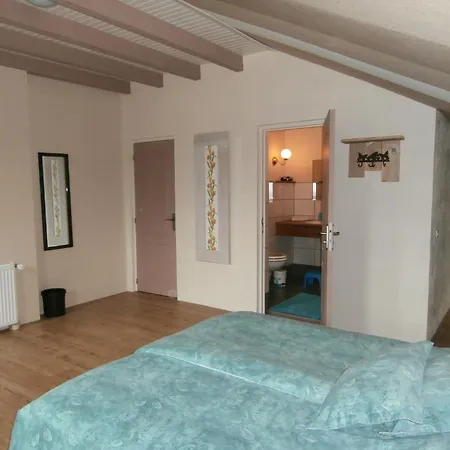 Oda ve Kahvaltı Chambres D'hotes La Tulipe