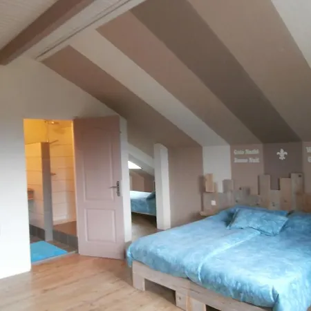 Chambres D'hotes La Tulipe Bed & Breakfast Champdray