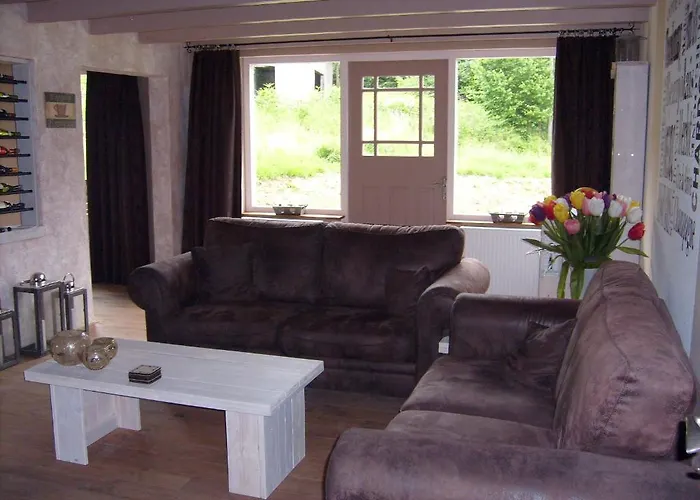 Chambres D'hotes La Tulipe Bed & Breakfast *