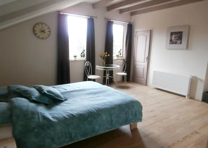 Chambres D'hotes La Tulipe Bed & Breakfast Champdray